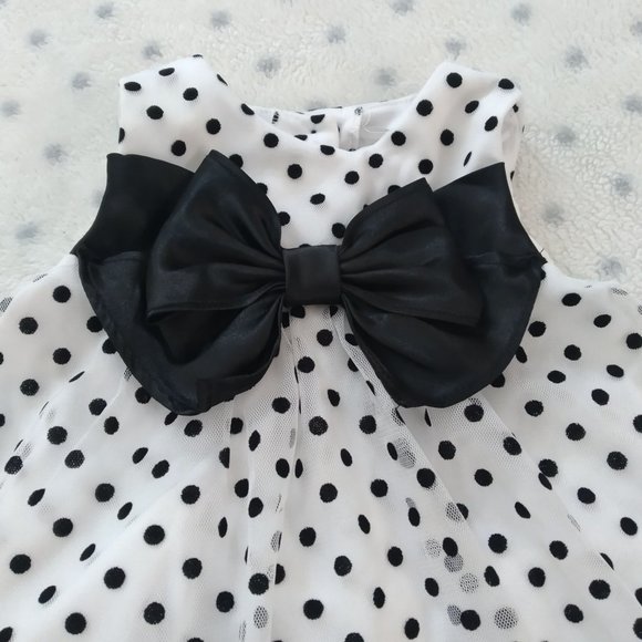 COPY - Rare Edition Dress for a Baby Size 3-6 months - Picture 2 of 6